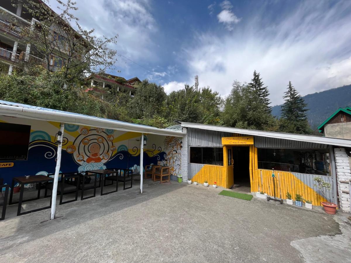 Young Monk Hostel & Cafe Old Manali ภายนอก รูปภาพ