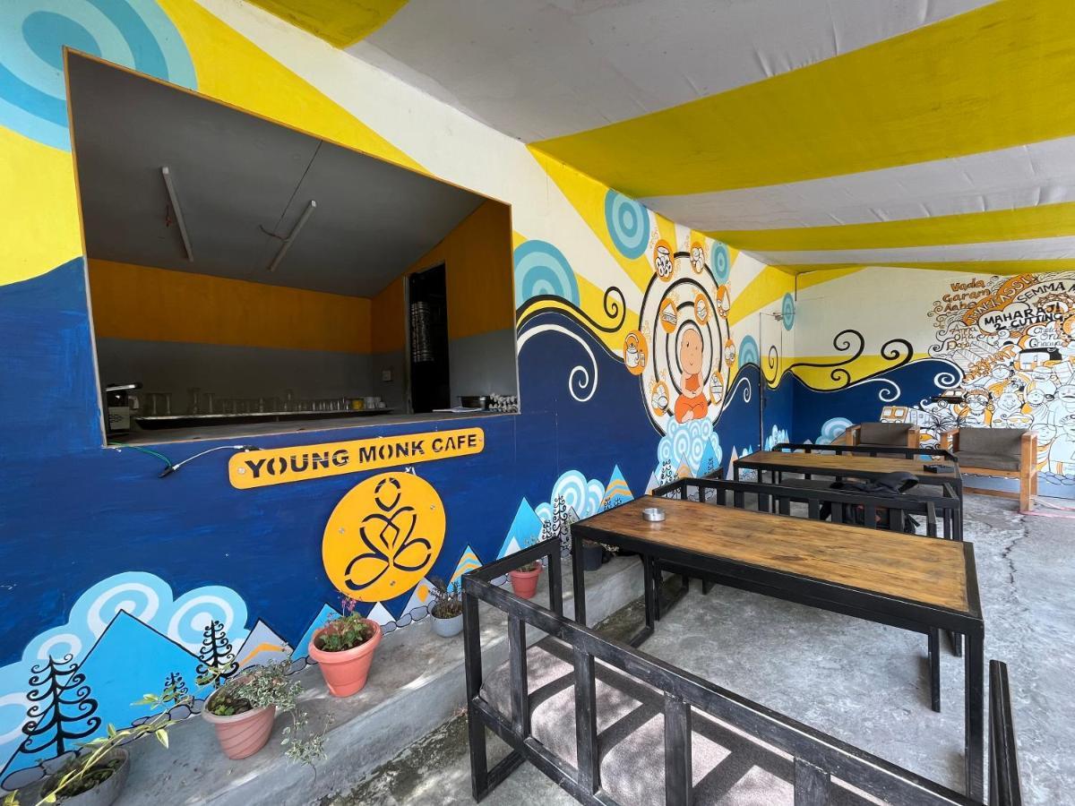 Young Monk Hostel & Cafe Old Manali ภายนอก รูปภาพ